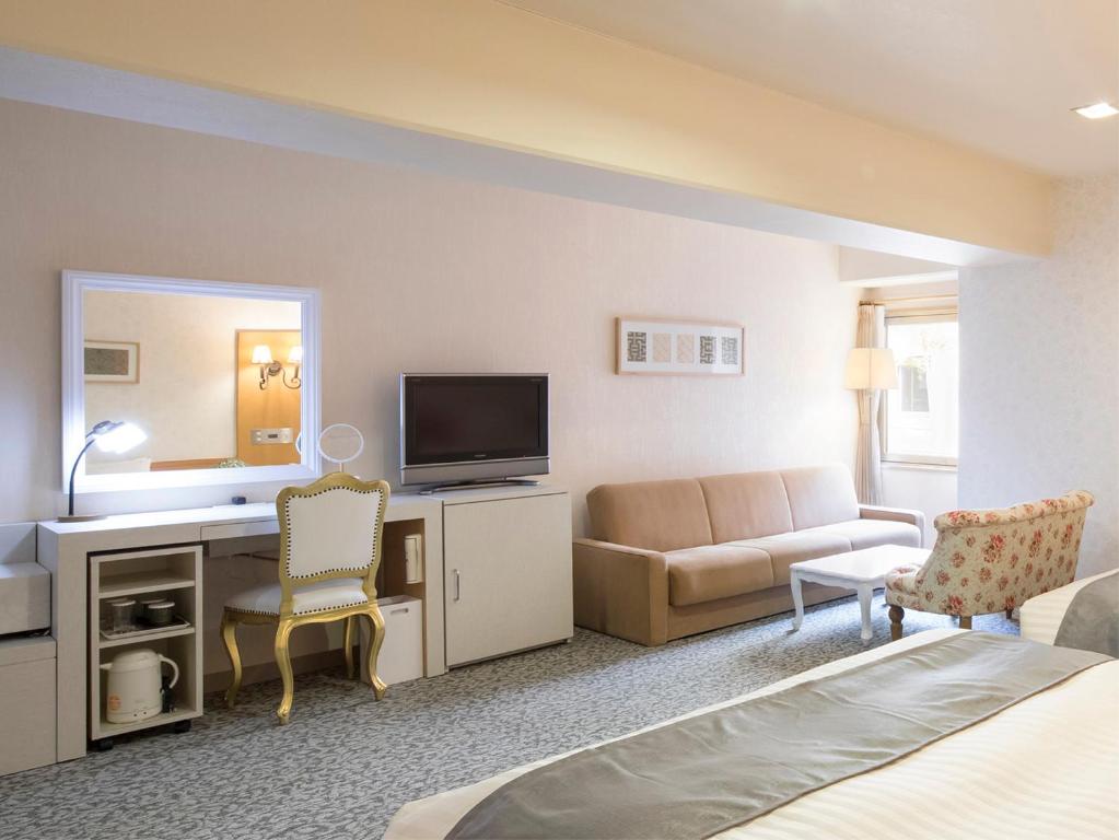 Nara Royal Hotel Guest Room