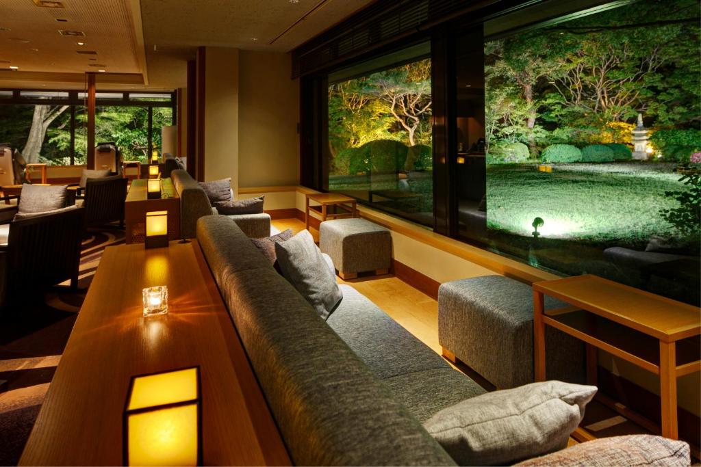 Nasu Onsen Sanraku Lounge Garden View