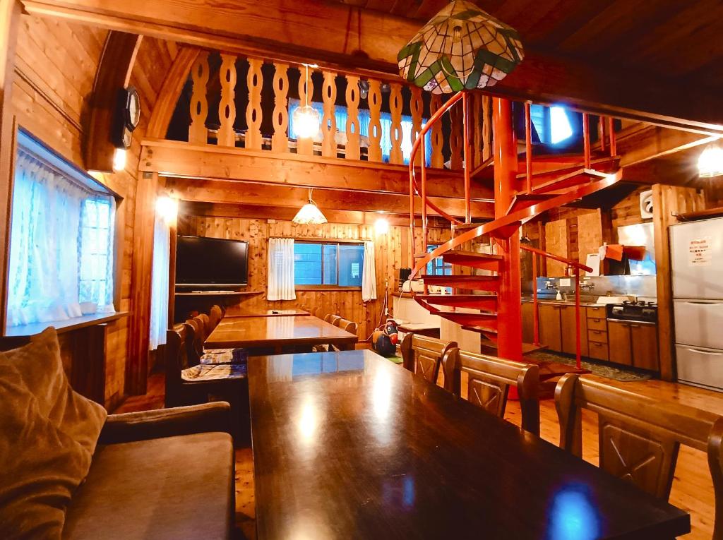 Nasu Queens Mountain Camp Lodge Wooden Loft Dining Room