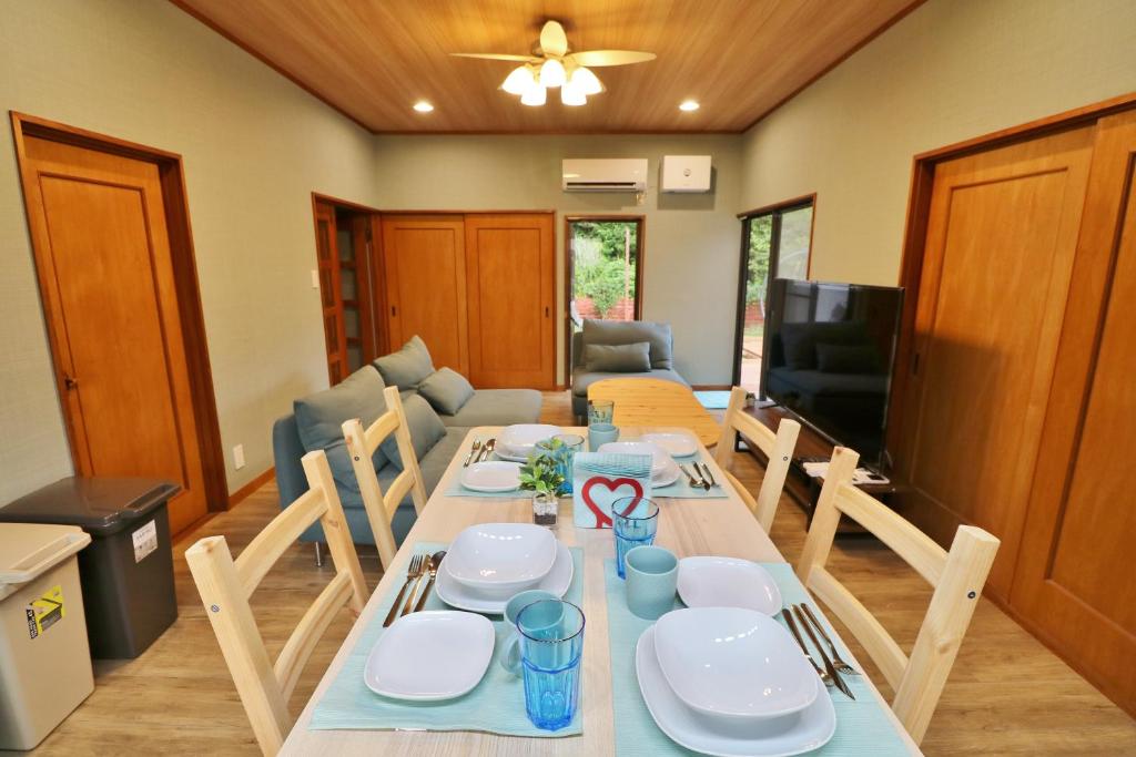 Neverland Izu Dining Living Room