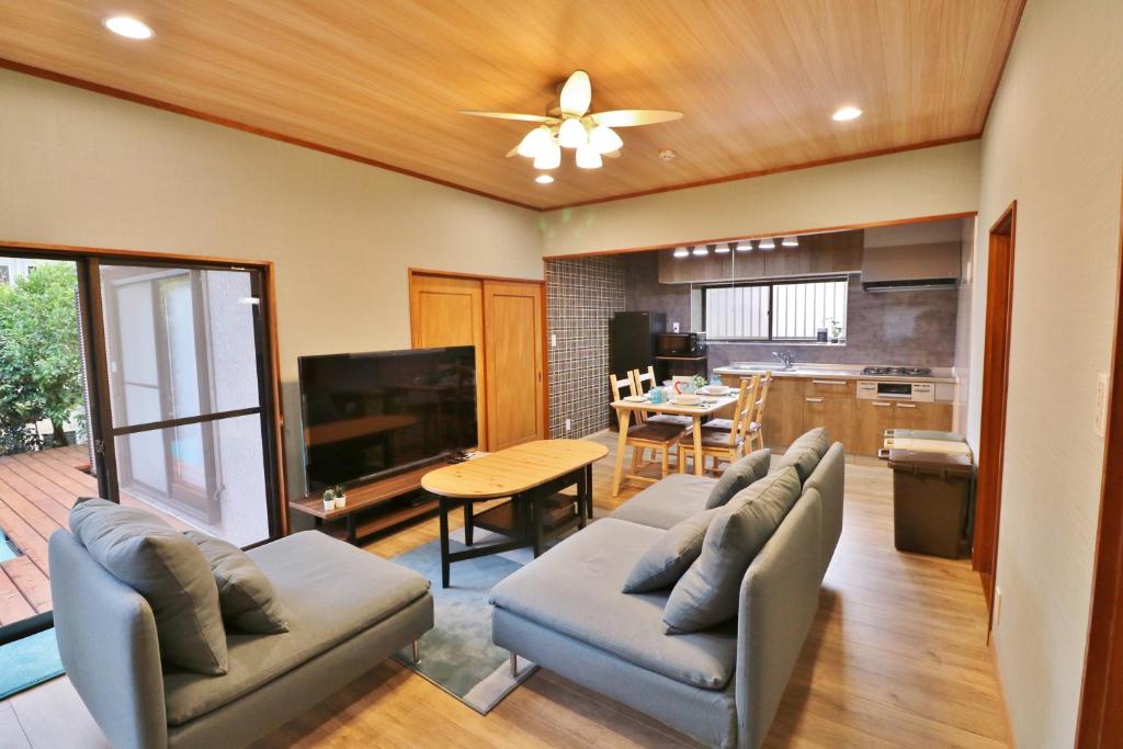 Neverland Izu Living Room Kitchen
