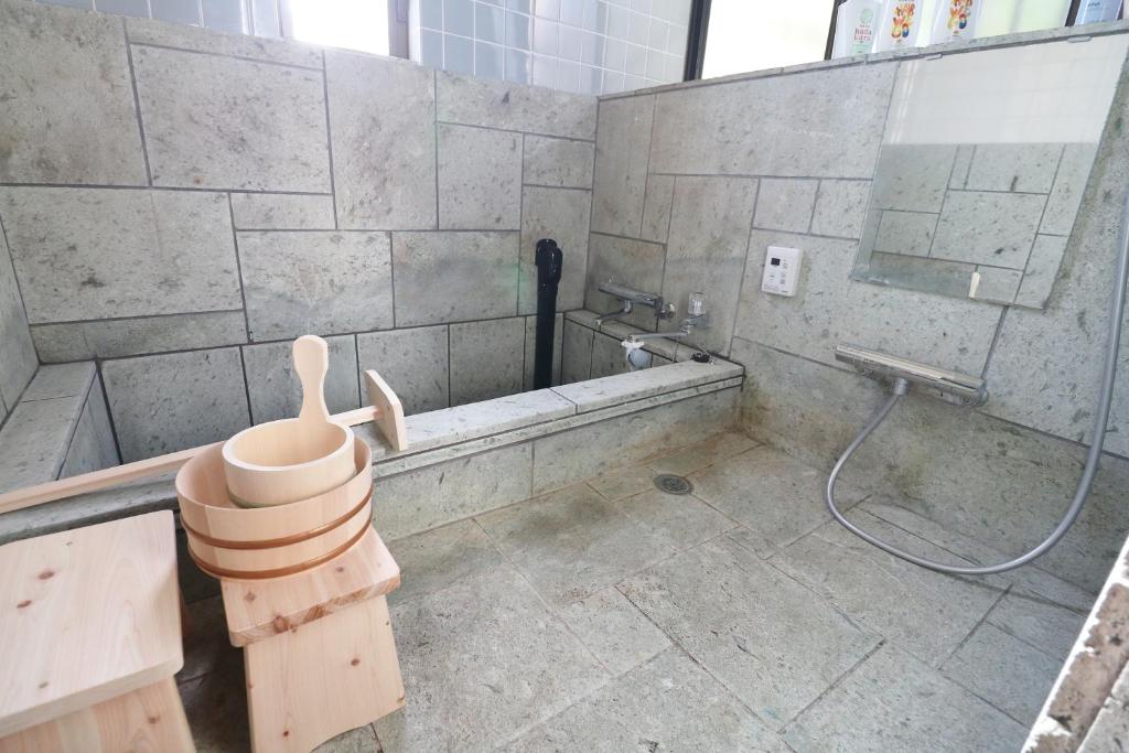 Neverland Izu Stone Bath