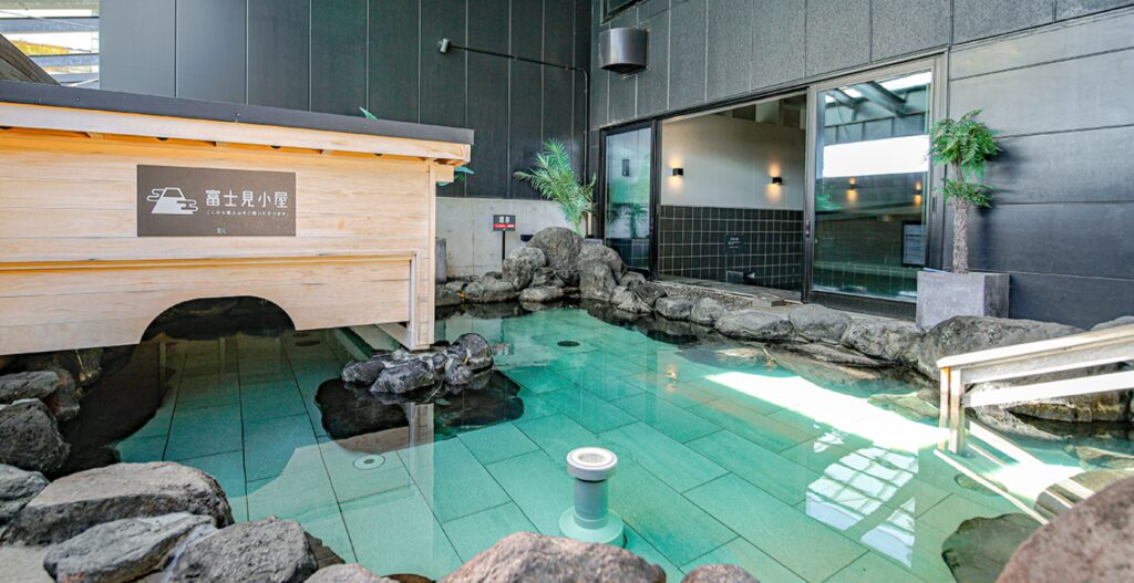 Nihon Iro Open Air Onsen