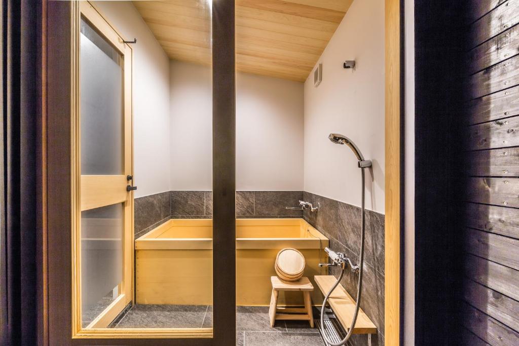 Nihon Iro Private Bath