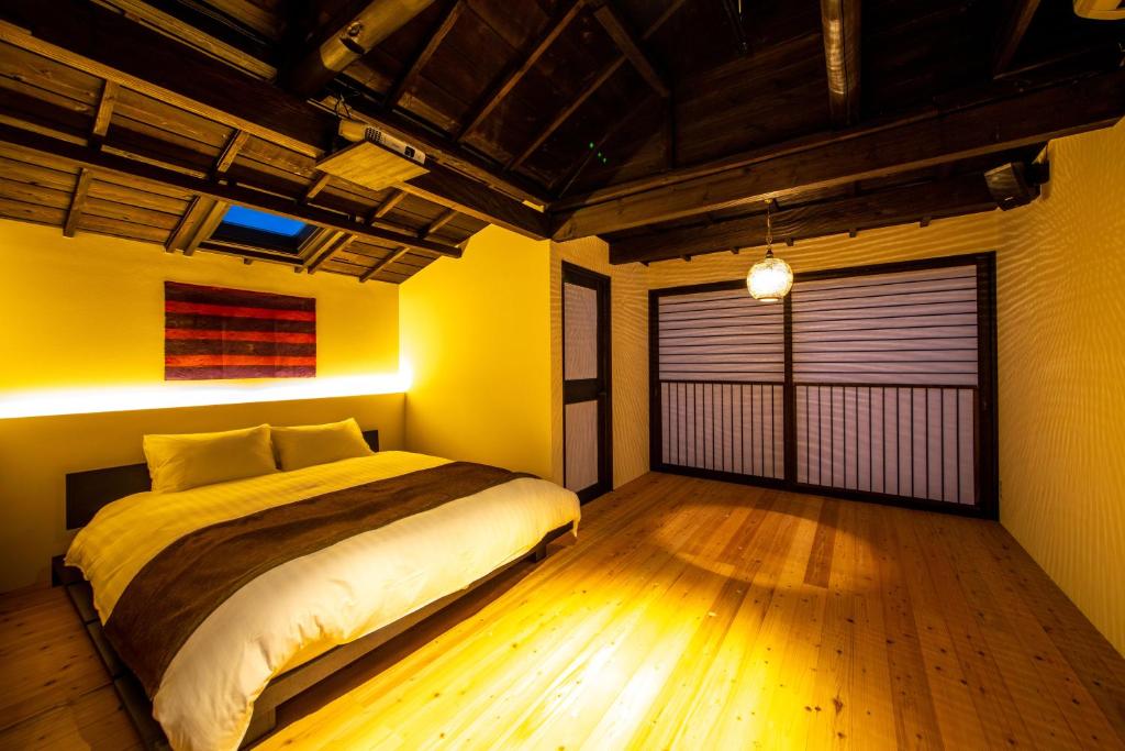 Nihon Iro Traditional Bedroom