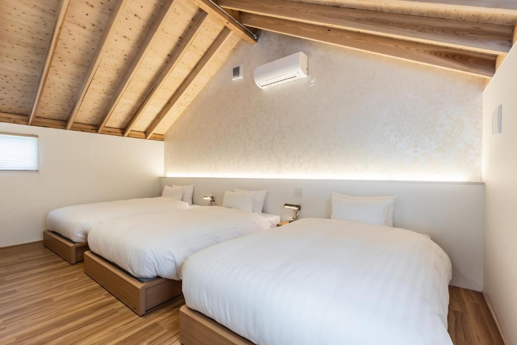 Nihon Iro Triple Bedroom