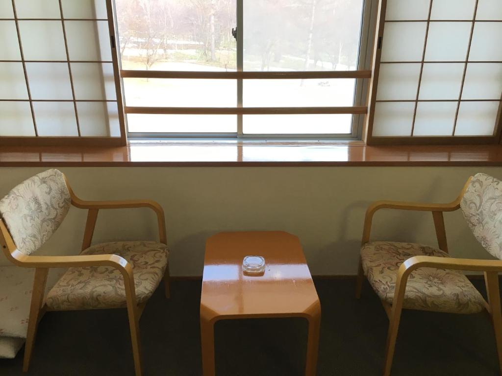 Nikko Astraea Hotel Japanese Room Seating Area