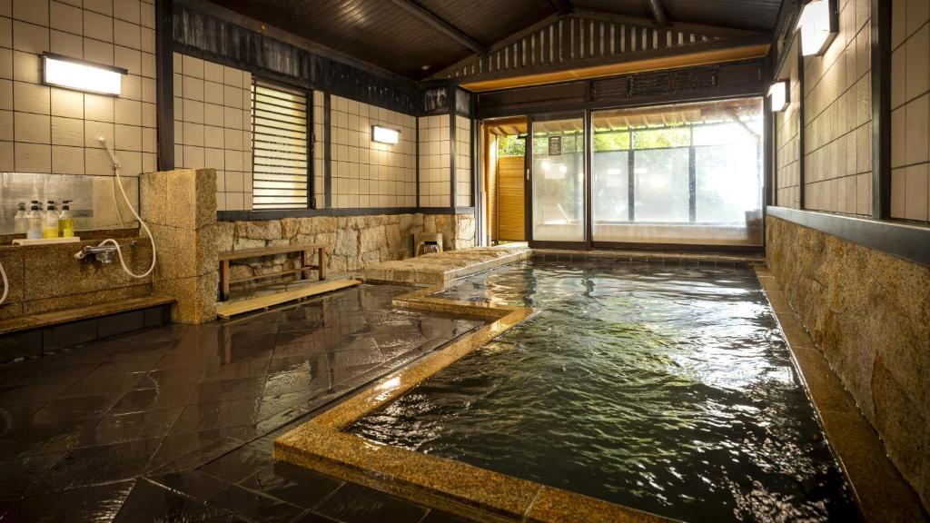 Nishiizu Koyoi Indoor Onsen Bath