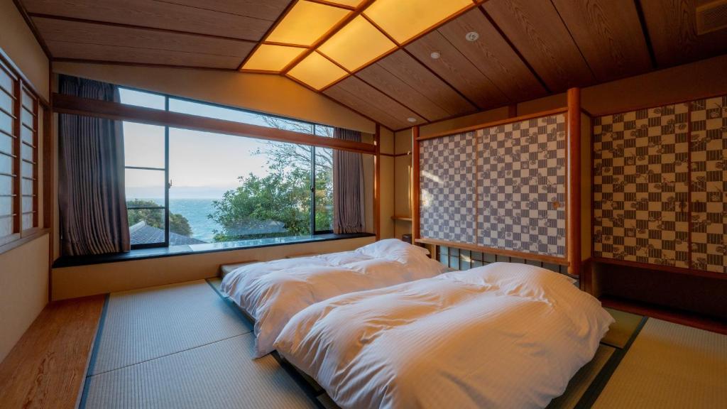 Nishiizu Koyoi Tatami Room