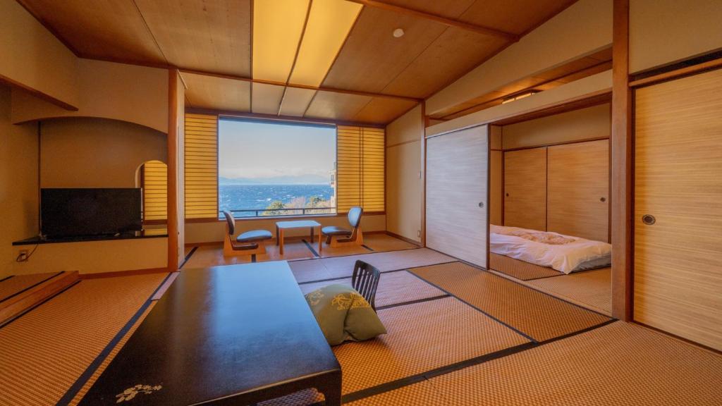 Nishiizu Koyoi Tatami Room