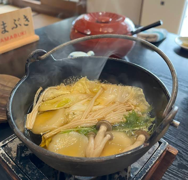 Nukumorino Yado Komanoyu Hot Pot Meal