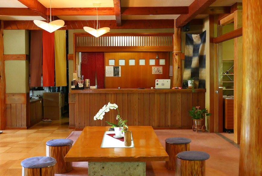 Nukumorino Yado Komanoyu Ryokan Lobby