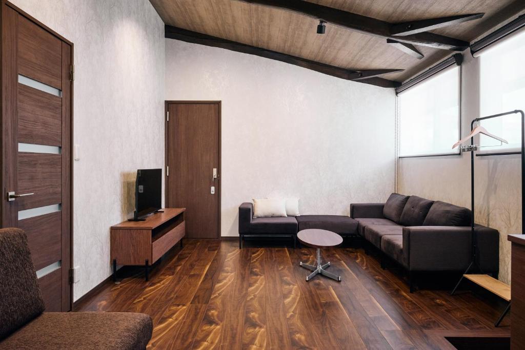 Nunobiki Onsen Komoro Modern Lounge Room