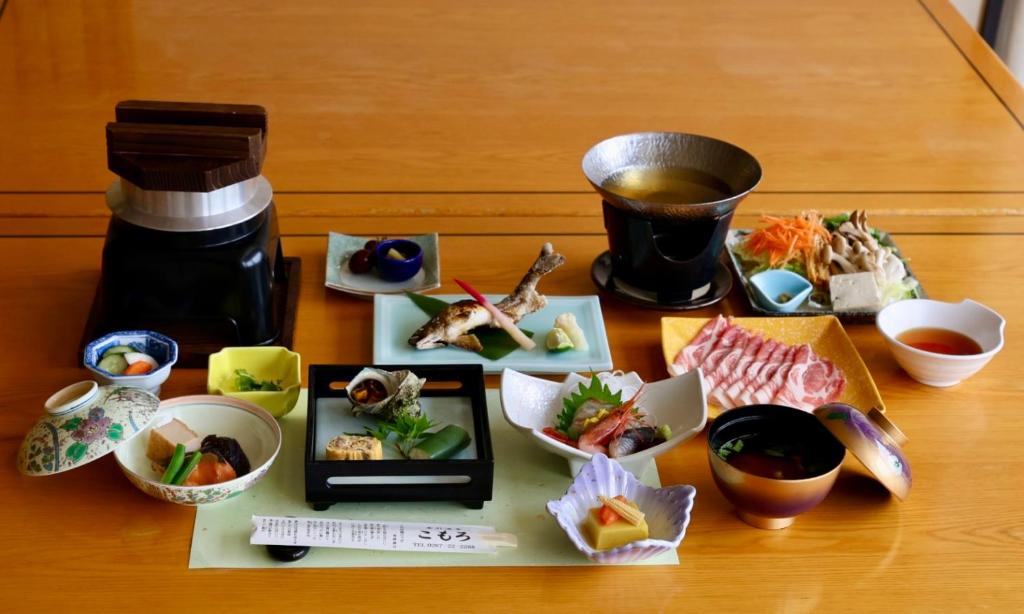 Nunobiki Onsen Komoro Ryokan Kaiseki Meal