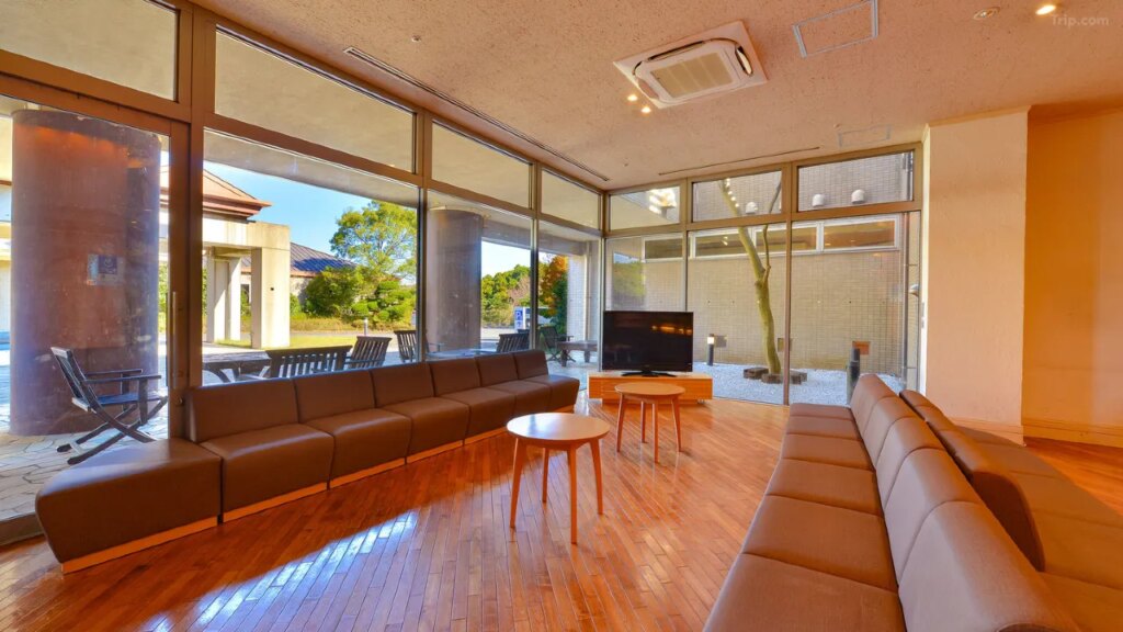 Oedo Onsen Monogatari Kimitsu No Mori Lounge