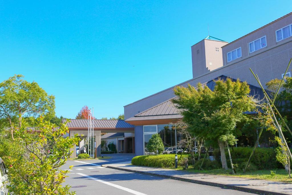 Oedo Onsen Monogatari Kimitsu No Mori Ryokan Exterior