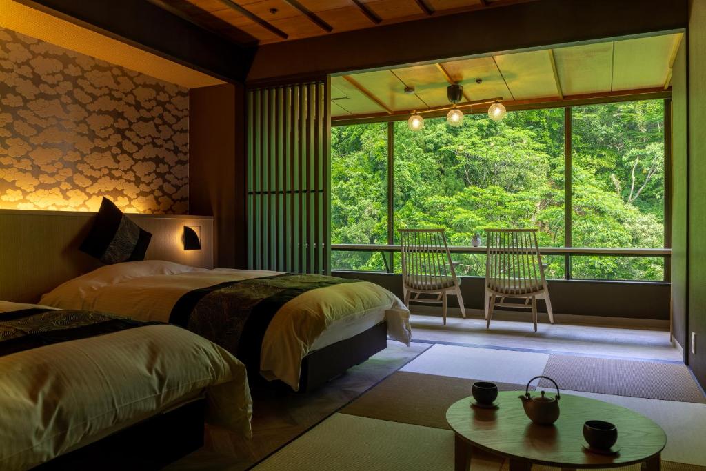 Ohanami Kyubei Forest View Tatami Room