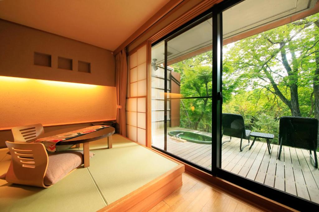 Oku Nikko Hotel Shikisai Tatami Room