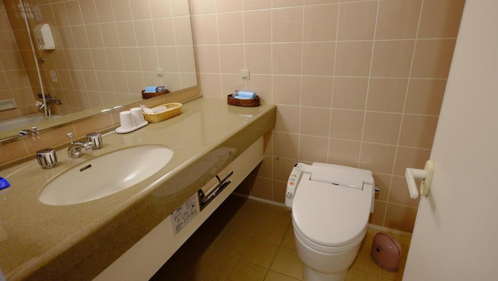 Okuhida Garden Hotel Yakedake Bathroom