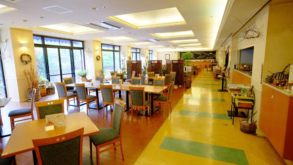 Okuhida Garden Hotel Yakedake Dining Room