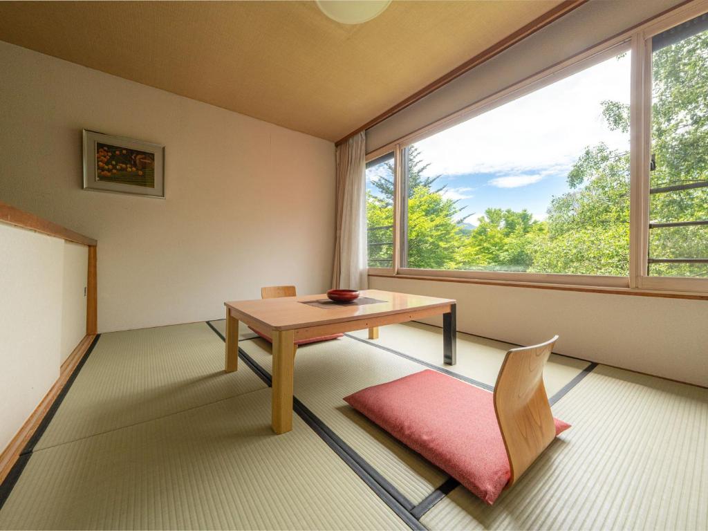 Okunikko Konishi Hotel Tatami Room