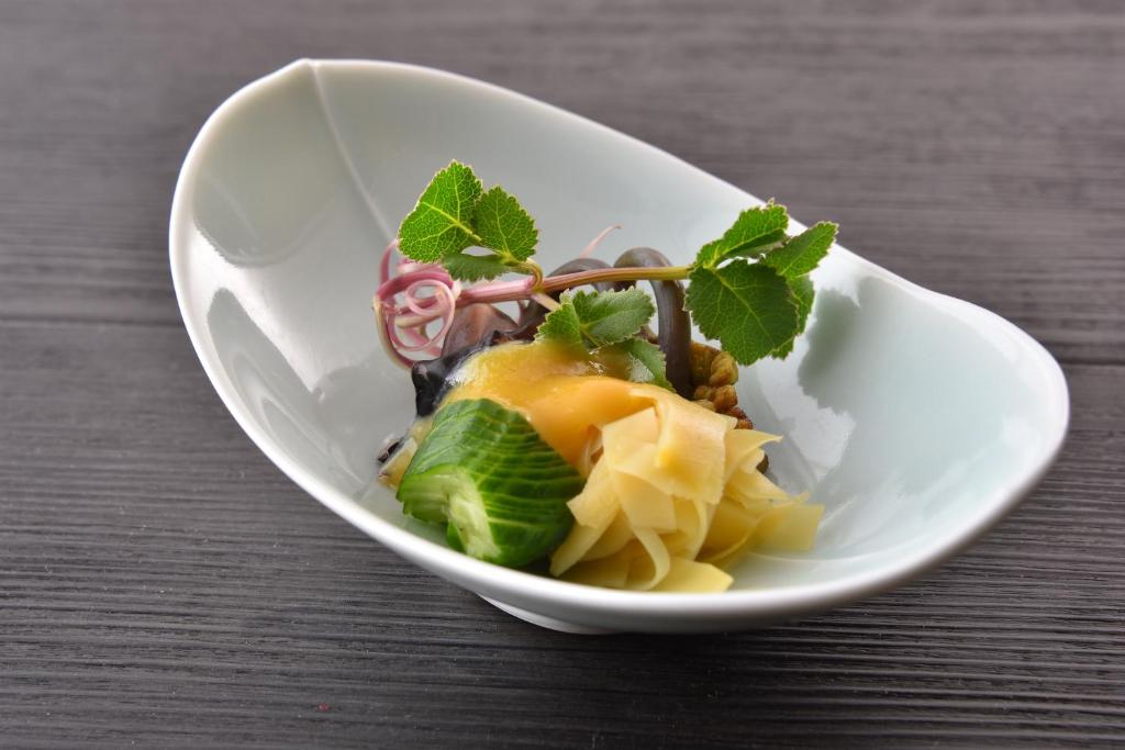 Okunikko Yu No Mori Japanese Appetizer
