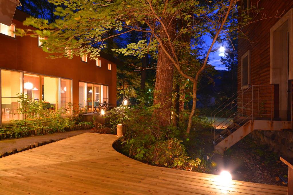 Okunikko Yu No Mori Night Garden Walkway