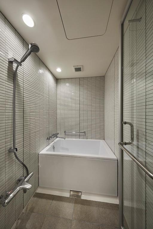 Onsen Ryokan Yuen Shinjuku Bathroom