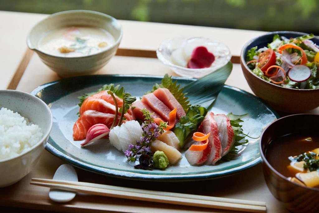 Onsen Ryokan Yuen Shinjuku Sashimi Breakfast