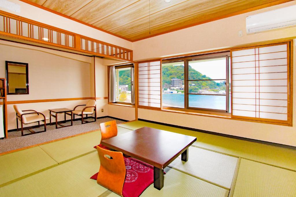 Ooedo Onsen Monogatari Toi Marine Hotel Tatami Room
