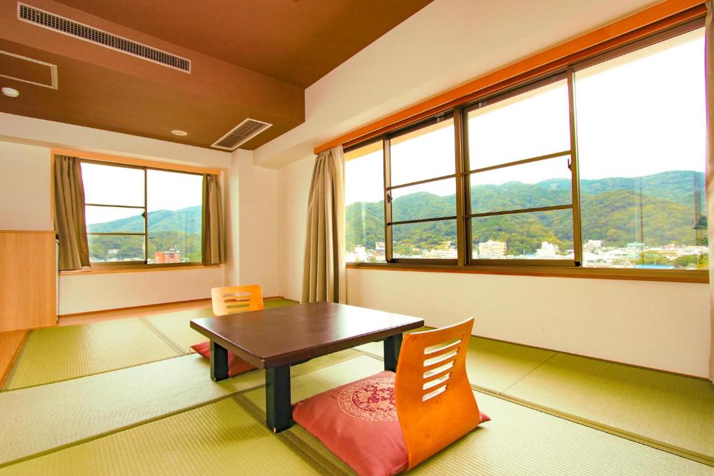 Ooedo Onsen Monogatari Toi Marine Hotel Tatami Room