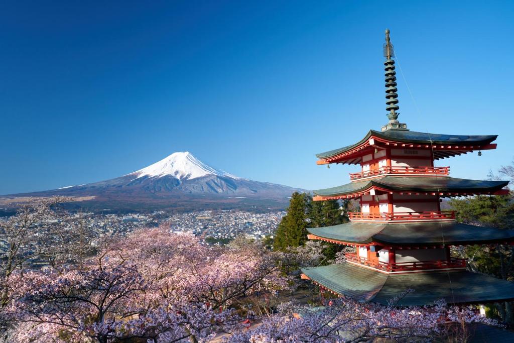 Oyado Sakuragawa Mount Fuji Pagoda View