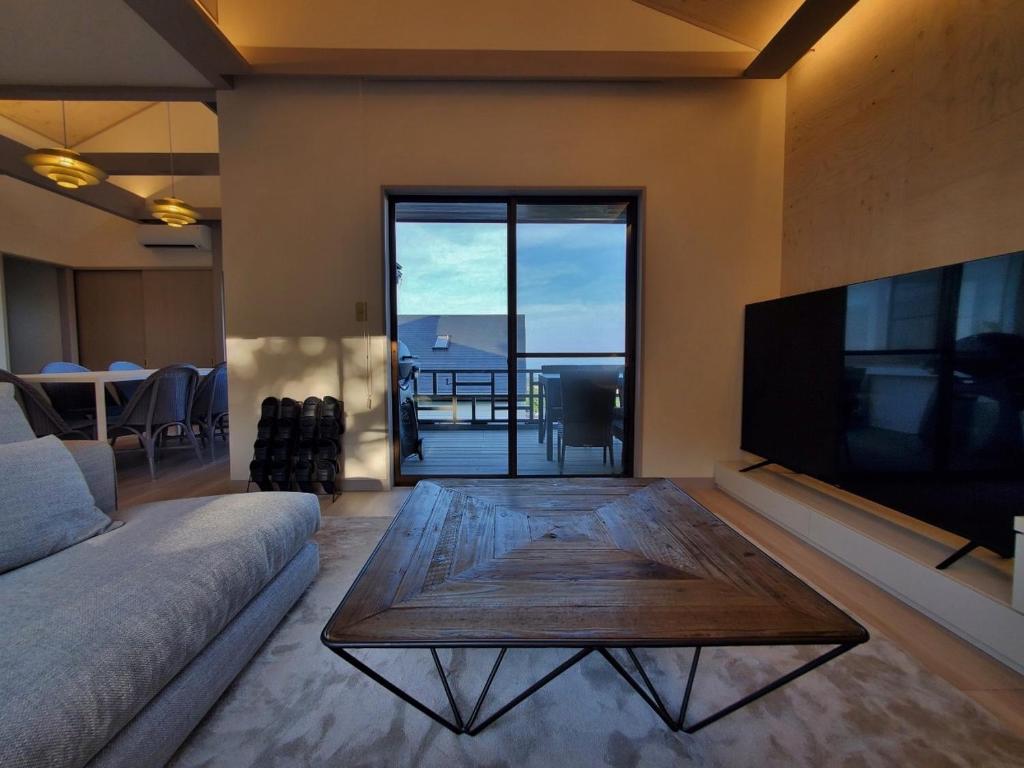 Ozaki Omuro Kogen 9 Chome Living Room