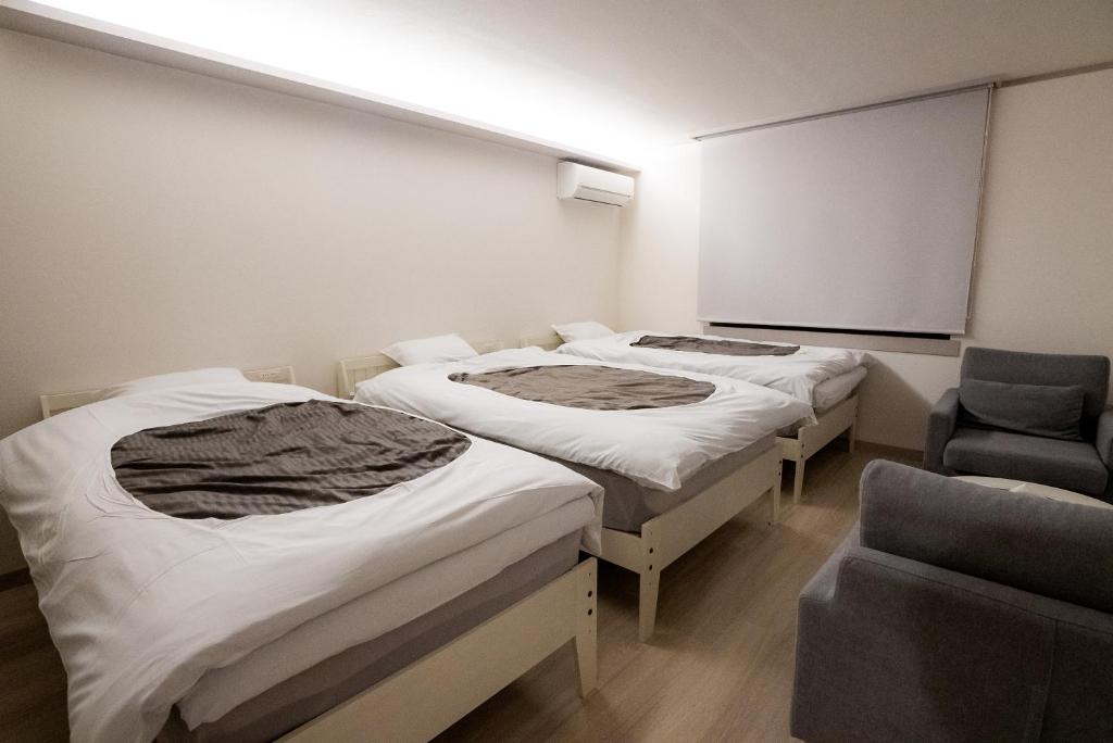 Ozaki Omuro Kogen 9 Chome Triple Bedroom