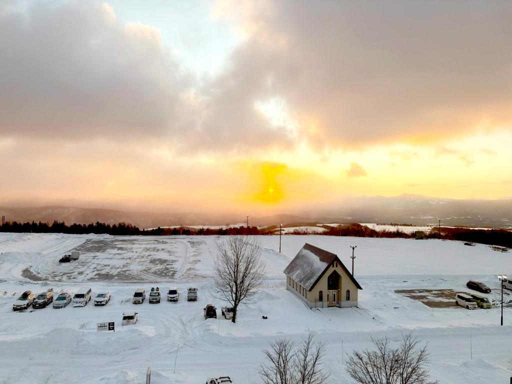 Palcall Tsumagoi Resort Hotel Ski Area Snowy Sunset View