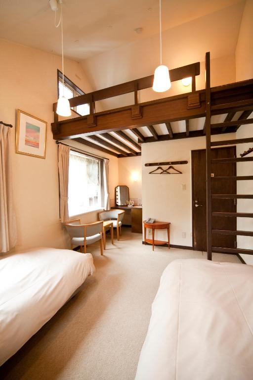 Poetical Loft Twin Room