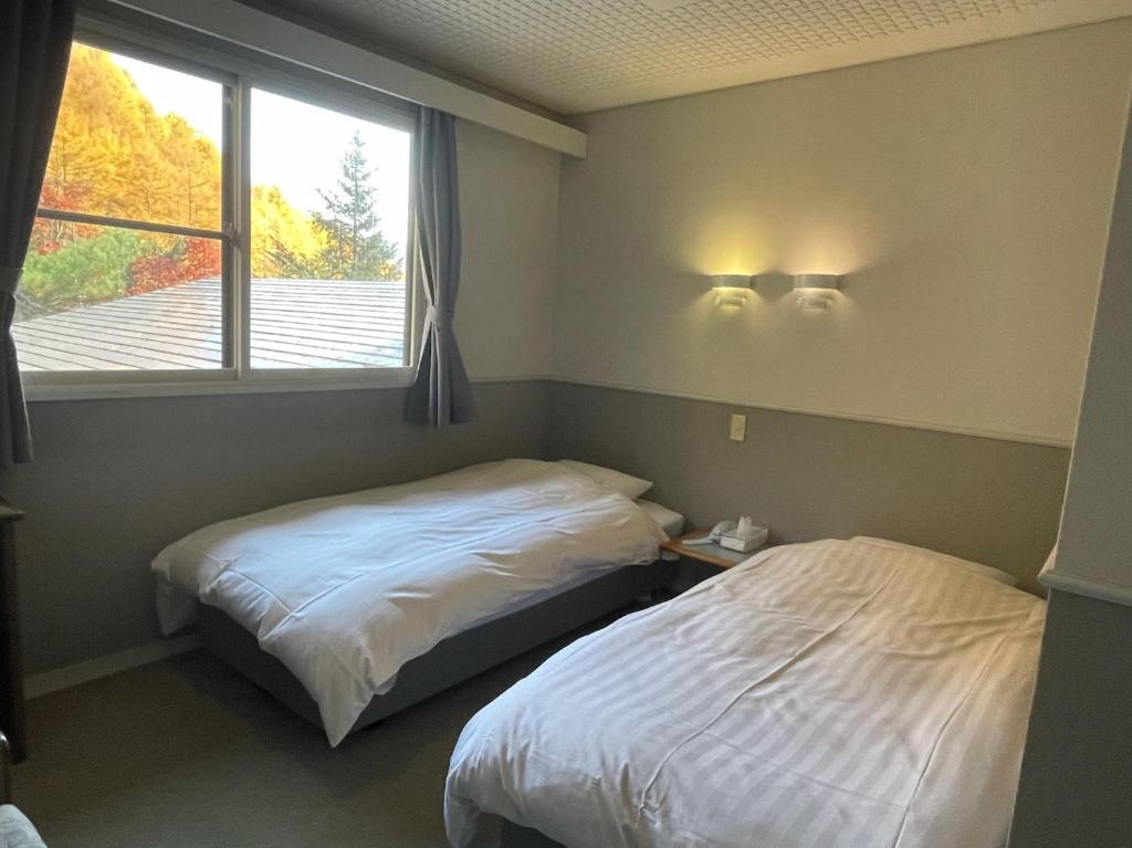 Poetical Twin Bedroom