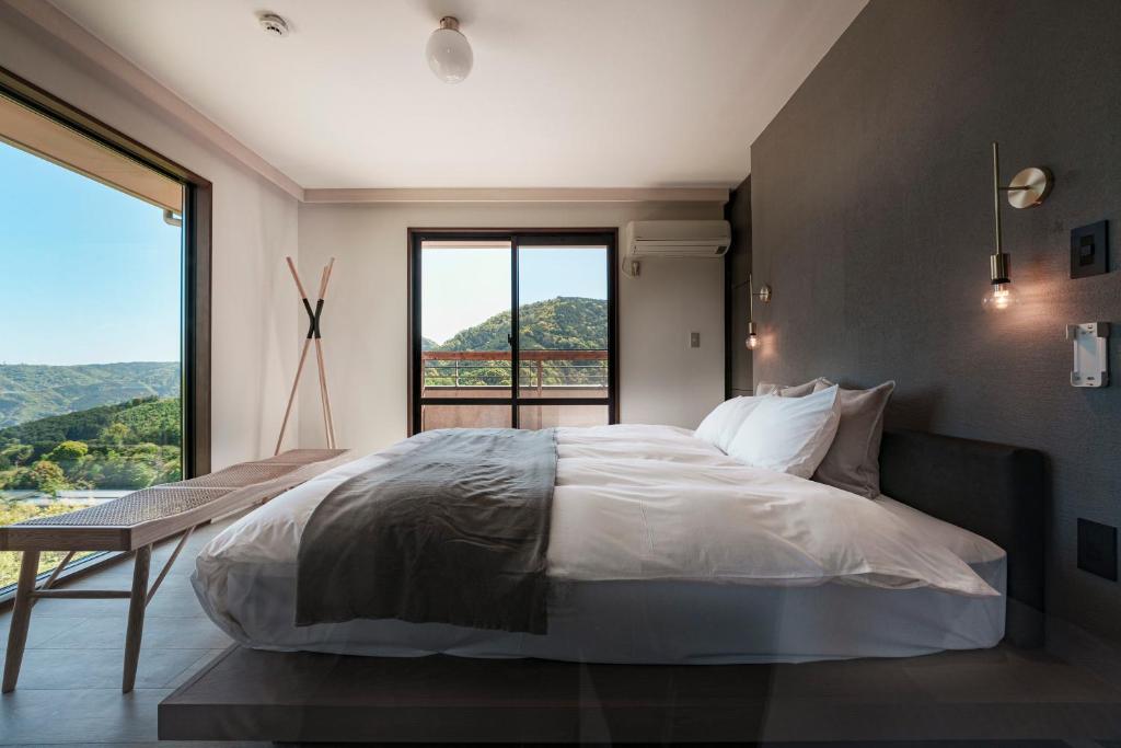Private Resort Hinata Modern Bedroom