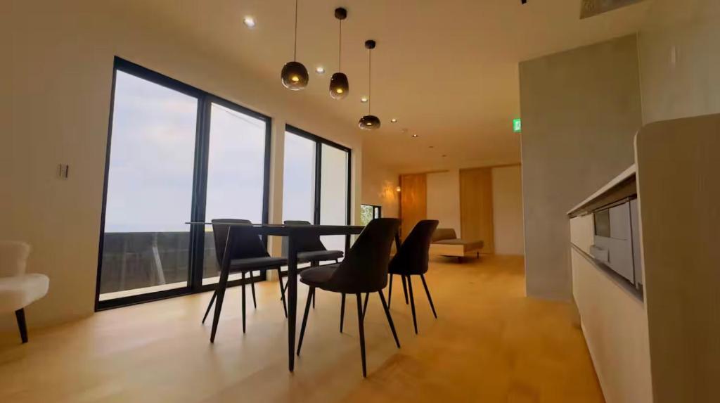 Private Villa Ao Modern Dining Room