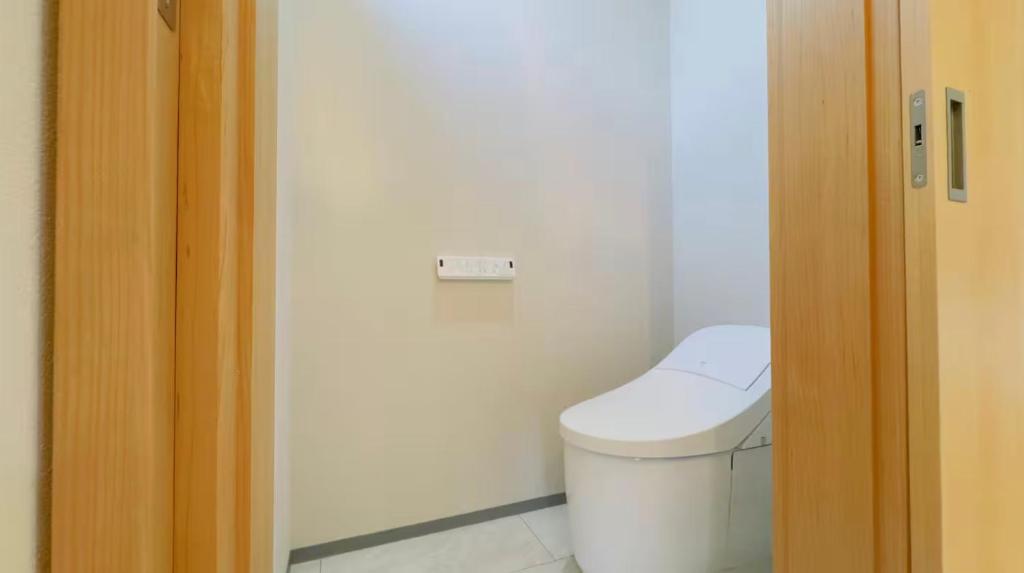 Private Villa Ao Modern Toilet