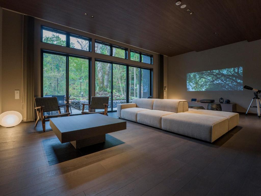 Rakuten Stay Villa Nikko Modern Living Room