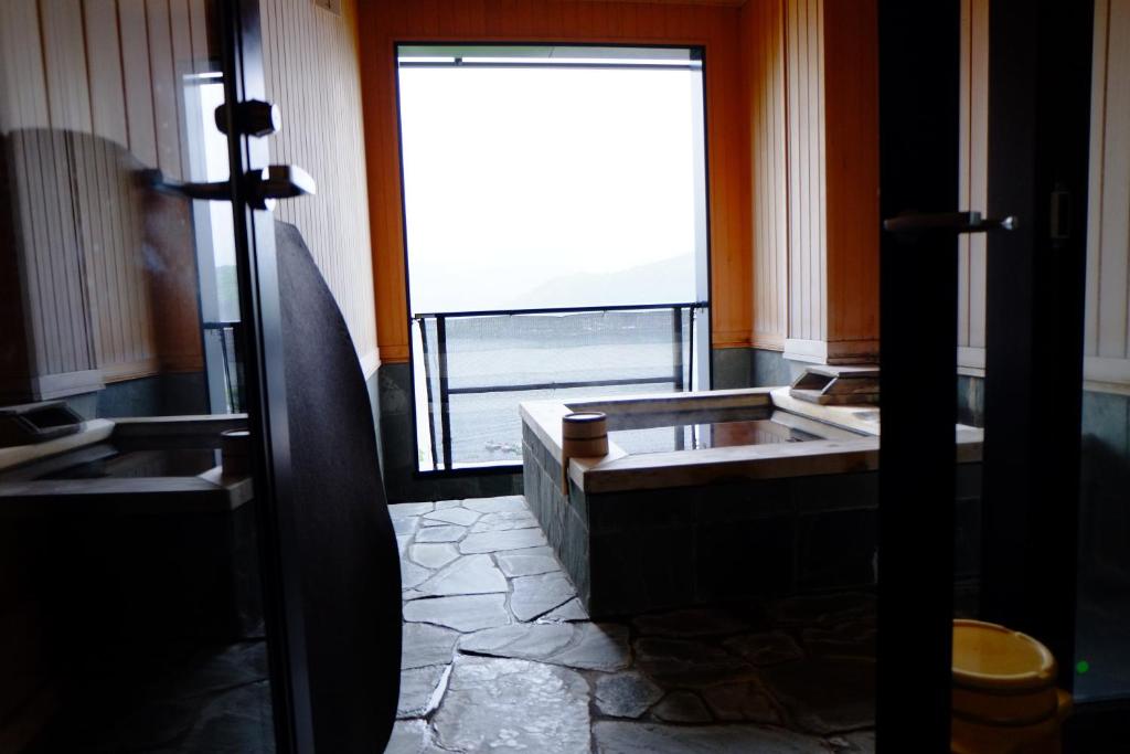 Rakuyu Private Onsen Bath