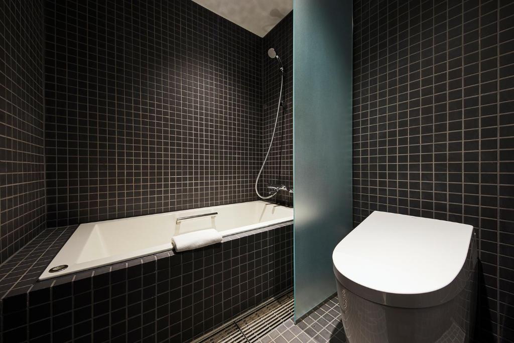 Relax Resort Hotel Bathroom