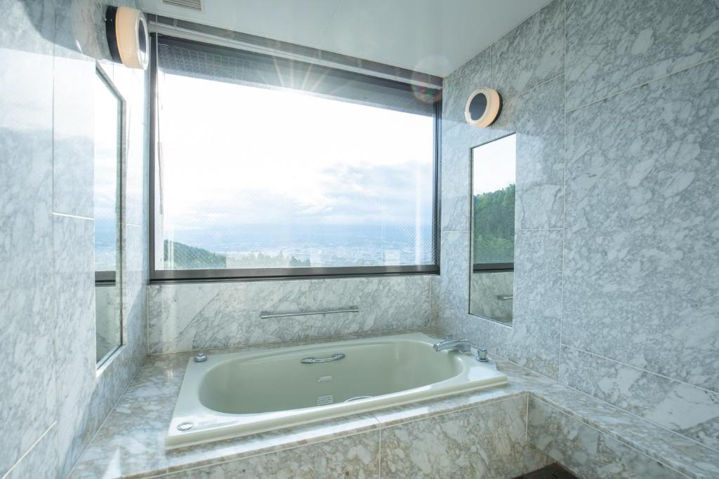 Rembrandt Premium Fuji Gotemba Day Spa Marble Bathroom