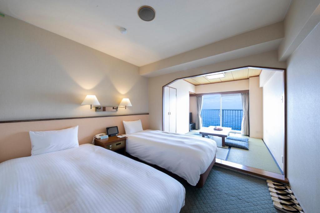 Resorpia Atami Tatami Room