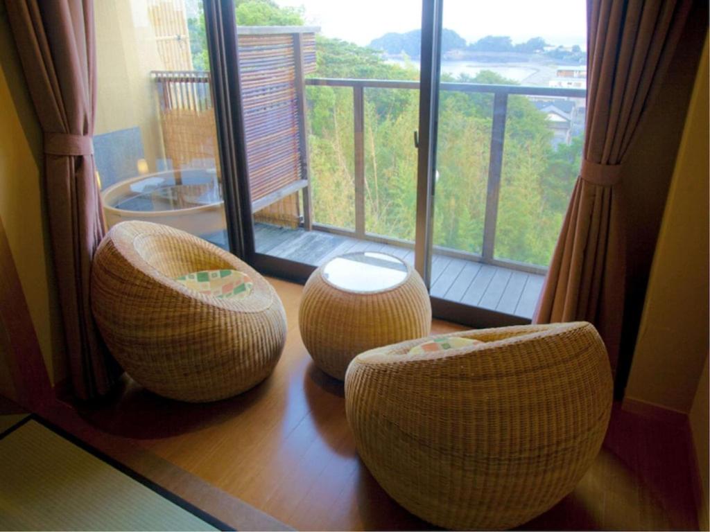 Resort Hills Toyohama Sora No Kaze Hotel Balcony Seating Area