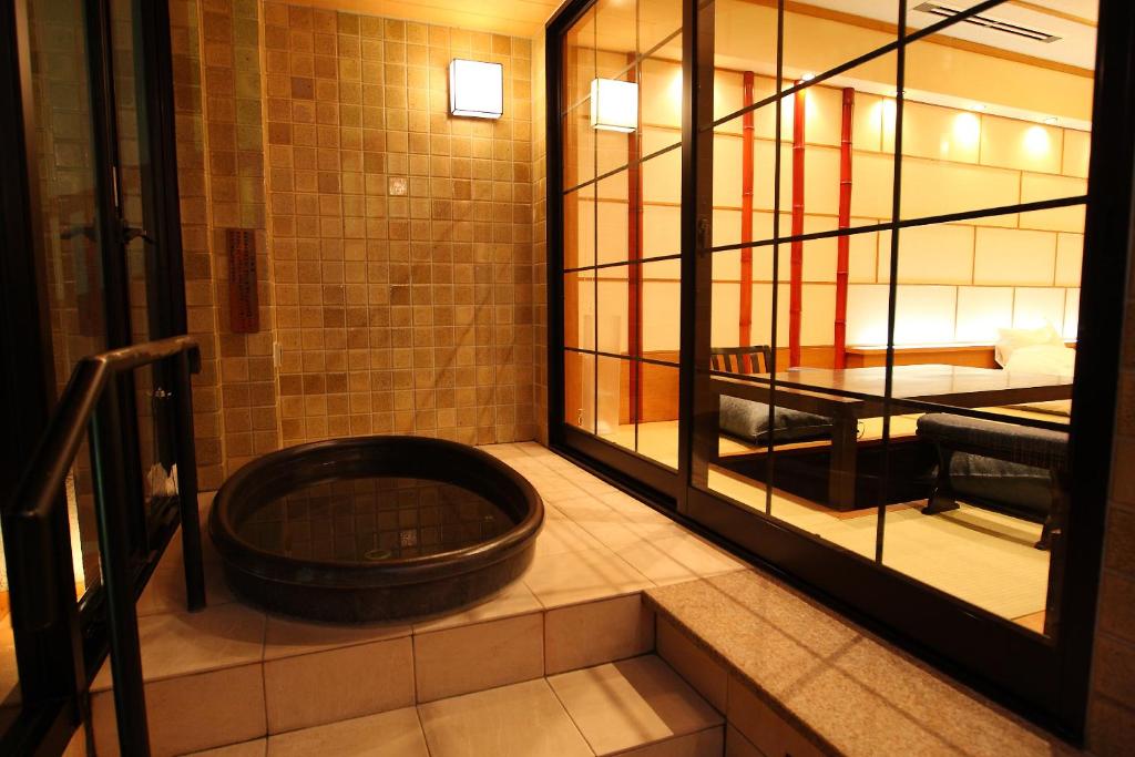 Resort Hills Toyohama Sora No Kaze Hotel Open Air Bath Room