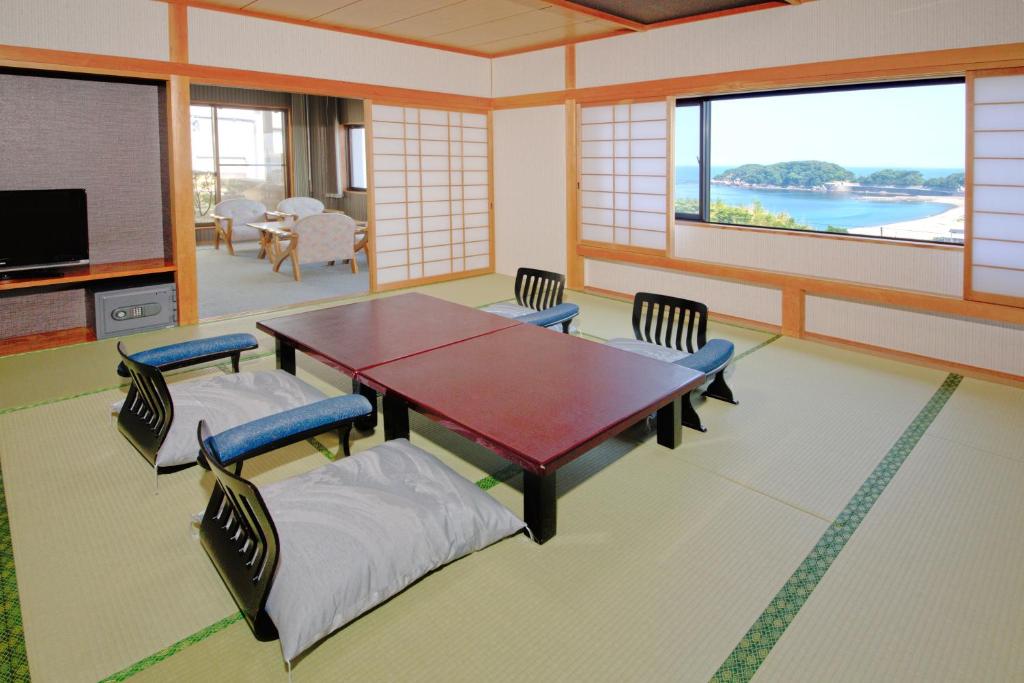 Resort Hills Toyohama Sora No Kaze Hotel Tatami Room