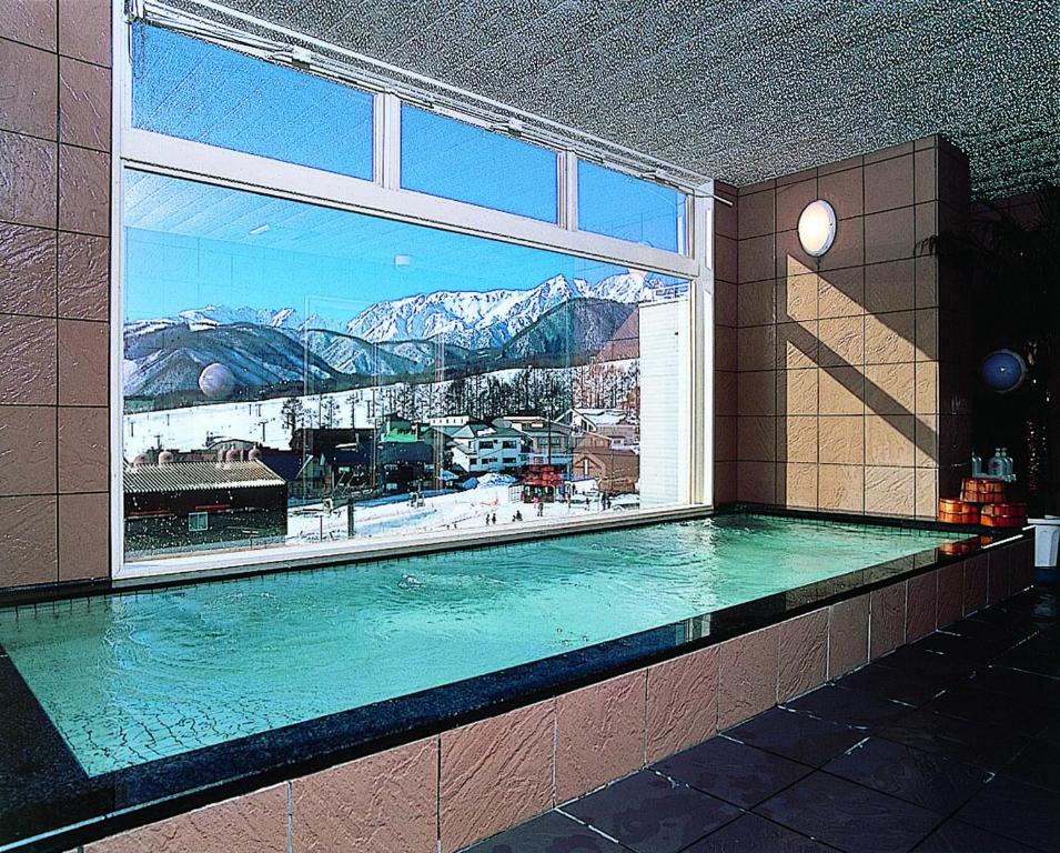 Resort Inn Marion Shinano Indoor Onsen Mountain View