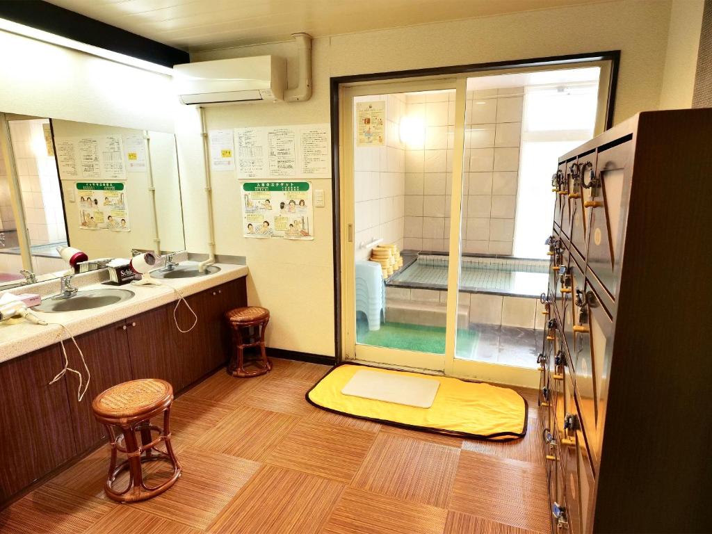 Resort Inn Marion Shinano Public Bath Changing Room